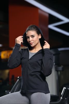 Full-Zip Leistung Langärme Hoodie Feuchtigkeit Wicking Regelmäßige Passform